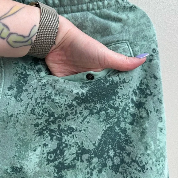 Nike Men’s Green Tie-Dye Joggers Fleece Sweatpants - Picture 4 of 11